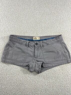 Hollister Women's Gray Low-Rise Cotton Shorts